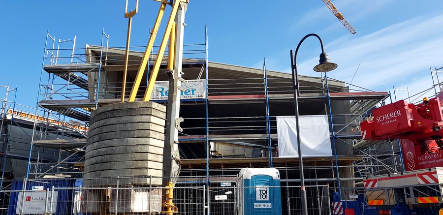 Spannbeton-Hohlplatte auch bei engen Platzverhältnissen montierbar